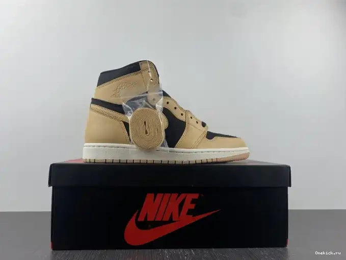 One Kick Jordan Heirloom 1 Air 555088-202 High OG 0624